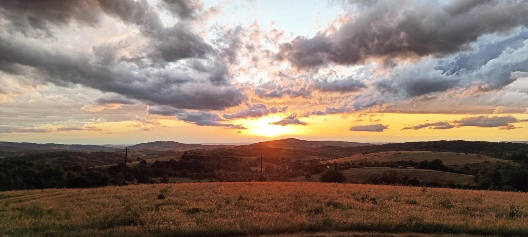 Mountaintop Panoramaview Casa In Bihor Apuseni Vadu Crisului Bagian luar foto
